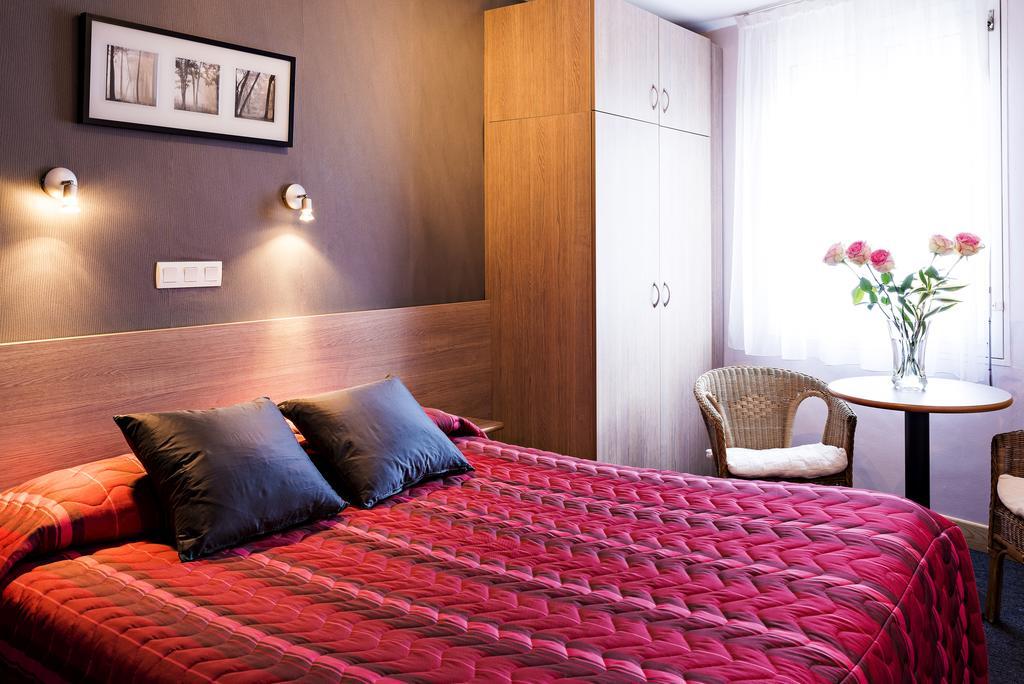 Hotel Panoramic Bagnères-de-Luchon Esterno foto