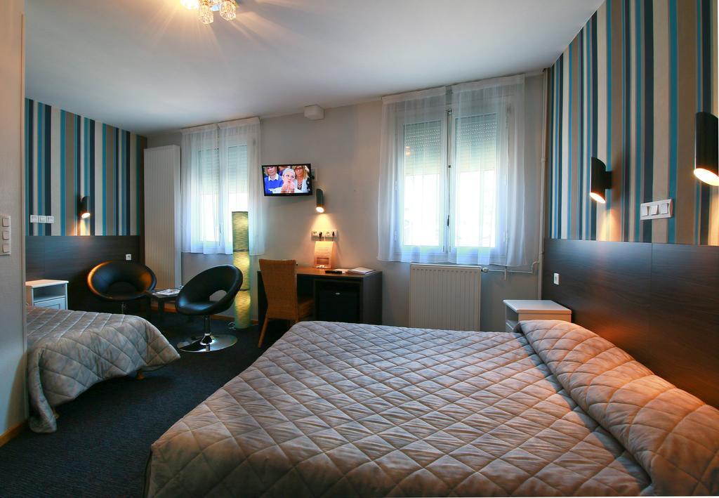Hotel Panoramic Bagnères-de-Luchon Esterno foto