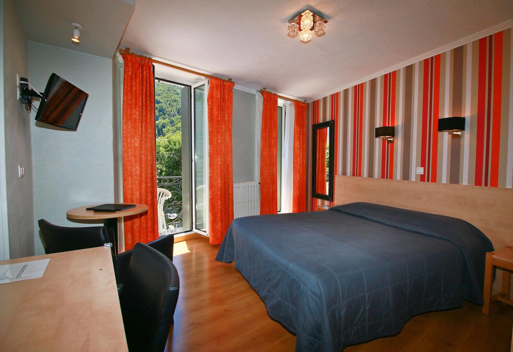 Hotel Panoramic Bagnères-de-Luchon Esterno foto