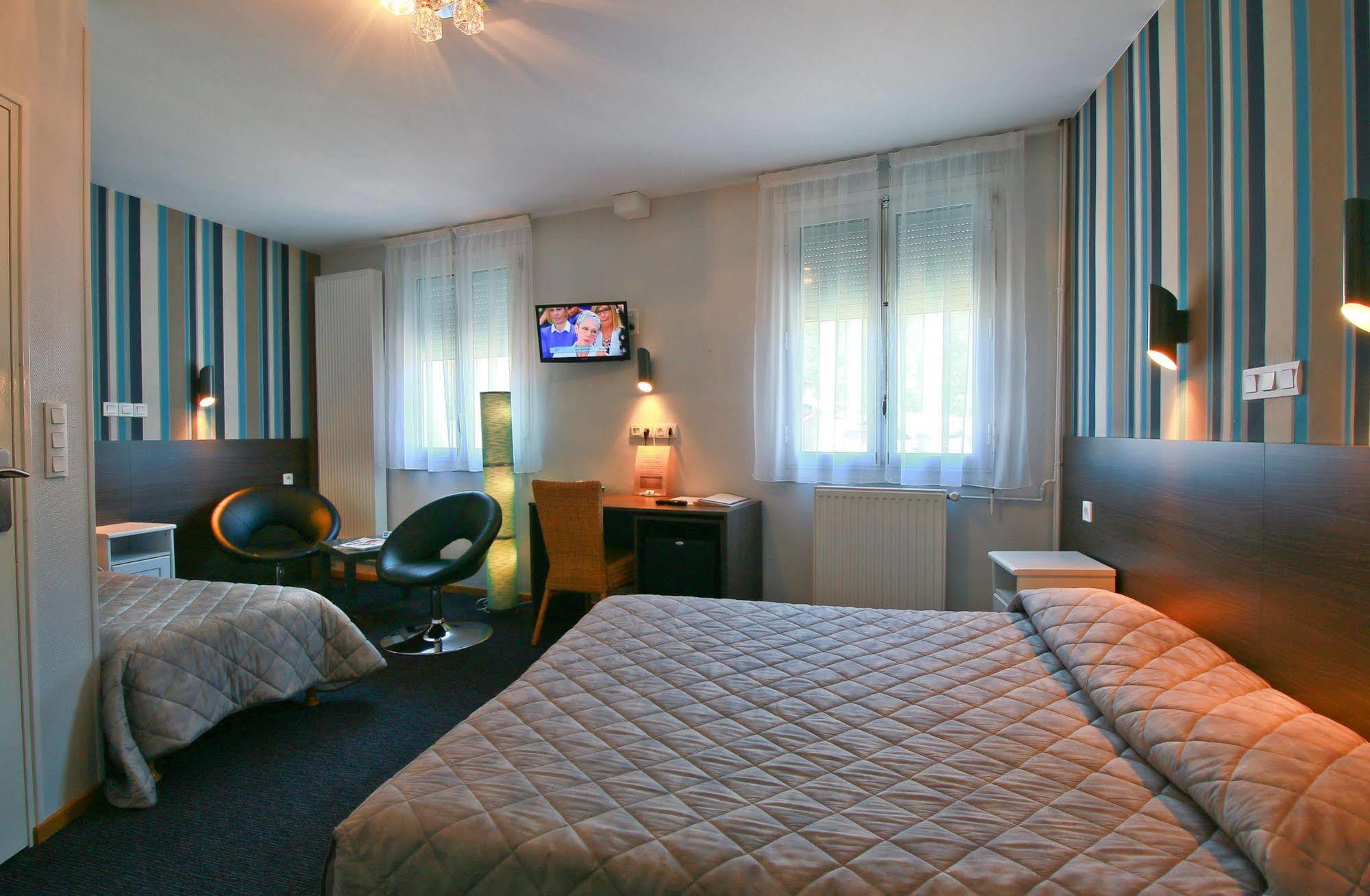 Hotel Panoramic Bagnères-de-Luchon Esterno foto
