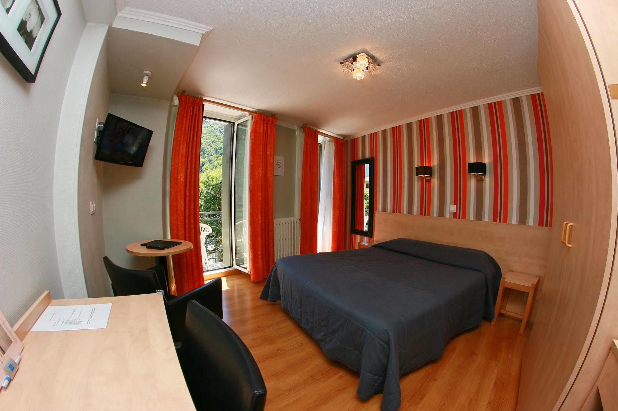 Hotel Panoramic Bagnères-de-Luchon Esterno foto