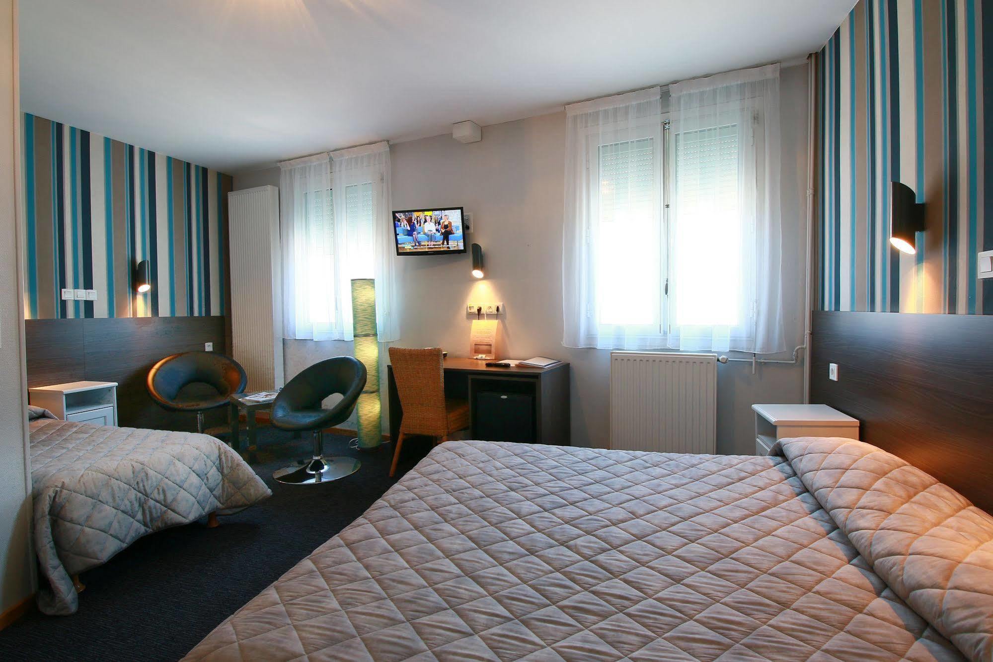 Hotel Panoramic Bagnères-de-Luchon Esterno foto